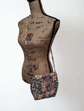 Vintage 80s Floral Canvas Crossbody Bag
